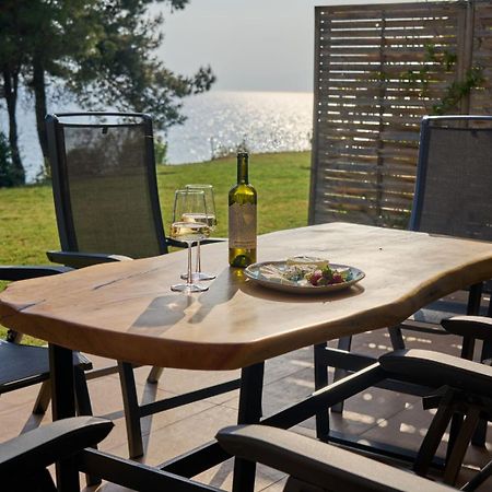 Summerday Villa Private Beach Nea Iraklia Esterno foto