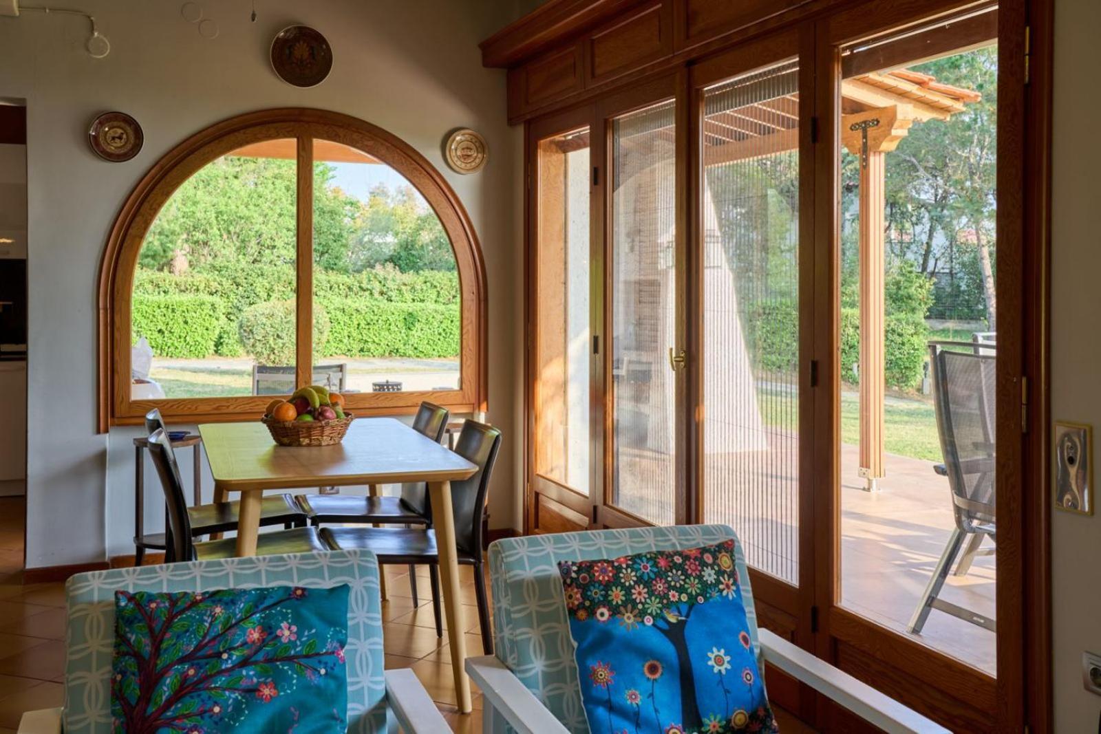 Summerday Villa Private Beach Nea Iraklia Esterno foto